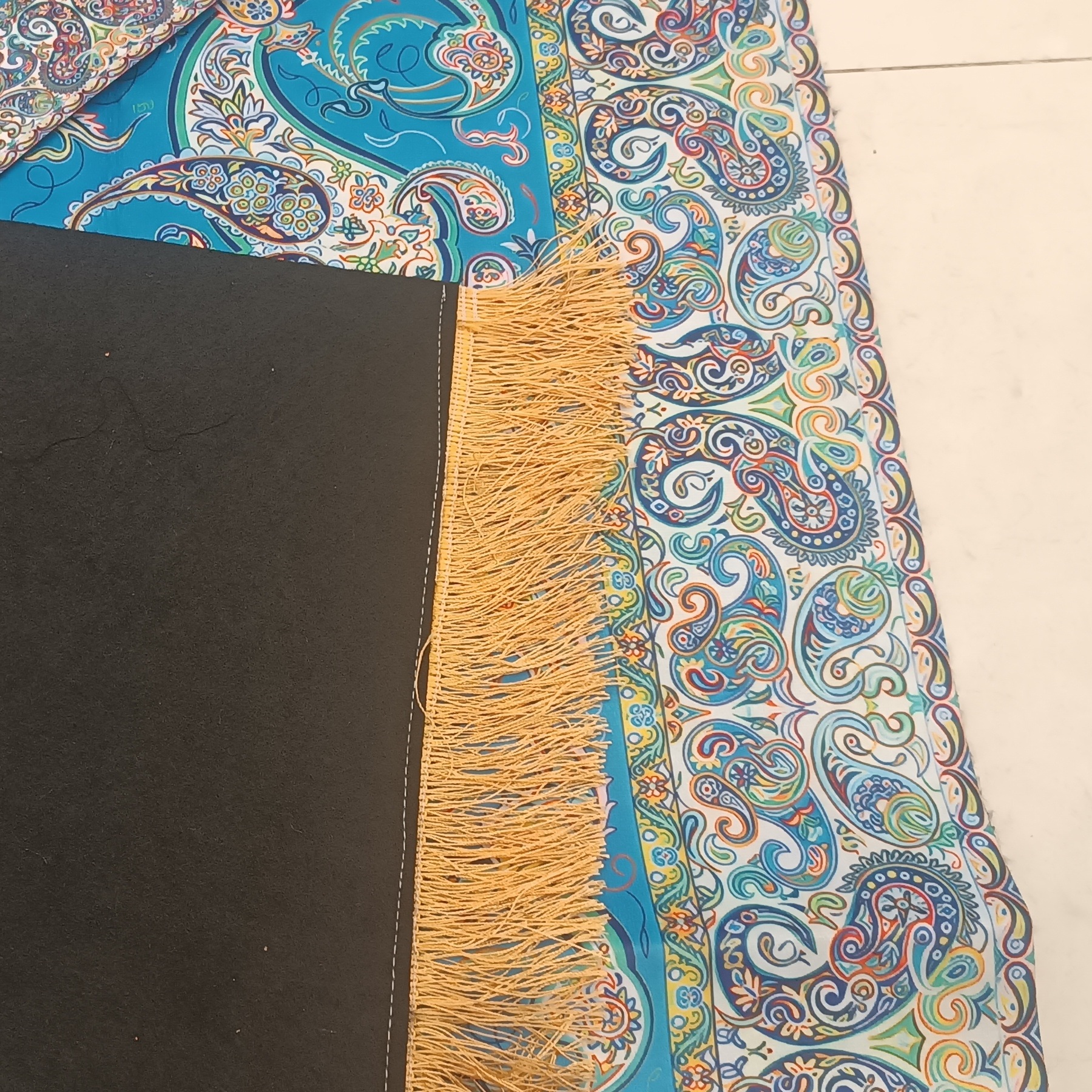 جانماز سه تکه مخملی طرح گل و باغ