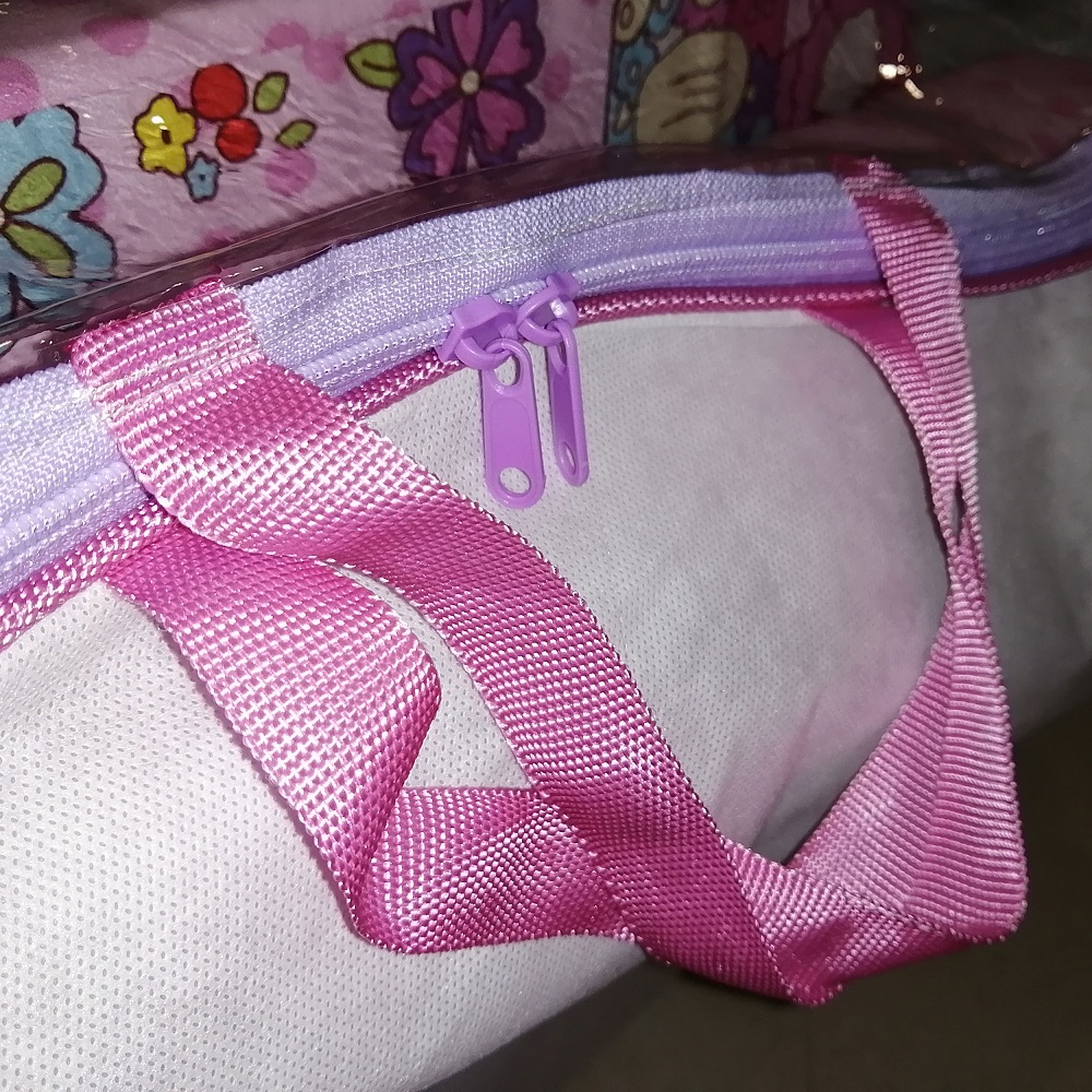 مبل کودک تختخوابشو آفر طرح کیتی صورتی - کاور مبلها از پشت و زیپ کاور