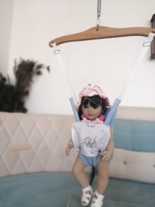 نحوه قرار گرفتن کودک در تاب جامپر آفر